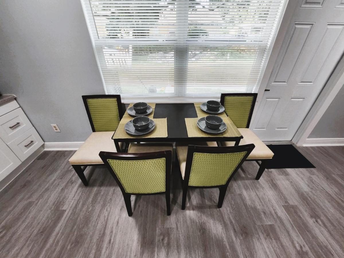 Cheerful Super Suite + 2 Queen + Sofa Bed Minutes From The Airport! Tampa Exteriér fotografie